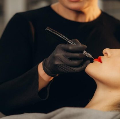 Ưu Điểm Của Việc Sử Dụng Mực Hữu Cơ Trong Phun Xăm